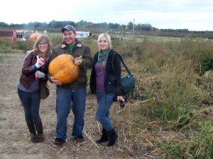 Fall Fashion: Purples, Corduroy, and Scarves