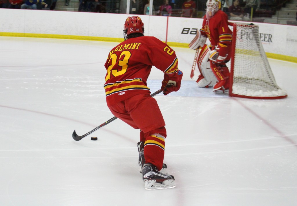 Senior defenseman Brandon Anselmini recently became the fourth Bulldog to go pro, as he signed a contract to play for the Orlando Solar Bears of the ECHL.